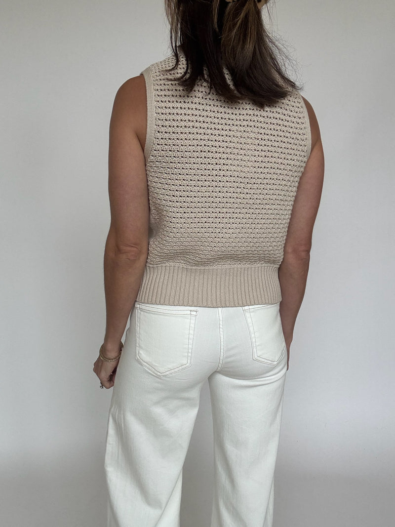 Abigail Sleeveless Button Down Top