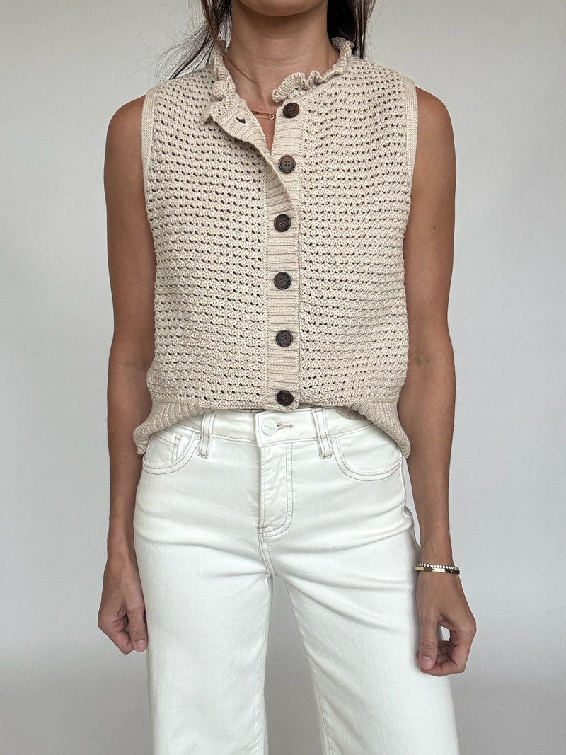Abigail Sleeveless Button Down Top