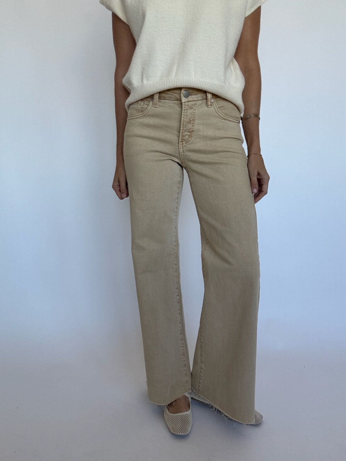 Risen Wide Leg Jeans - Latte