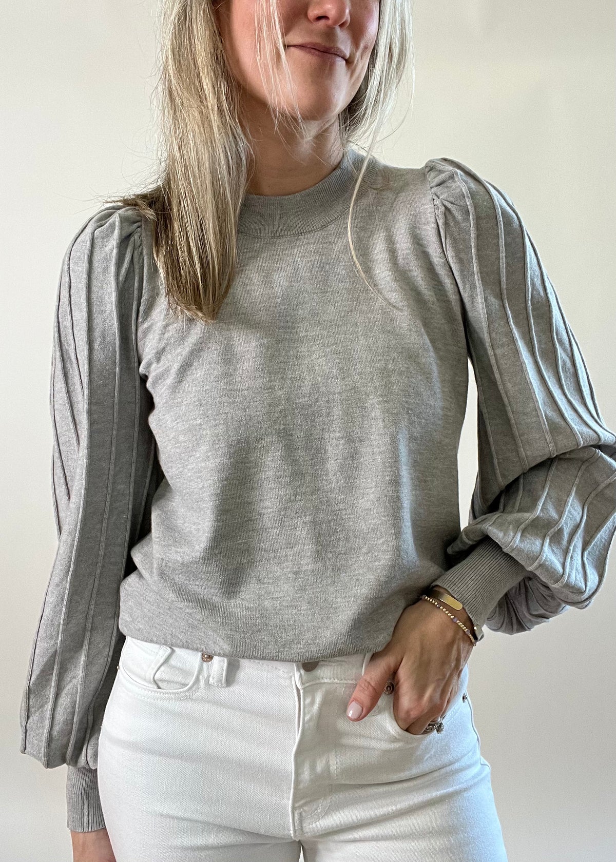 Gray Puff Sleeve Knit Top